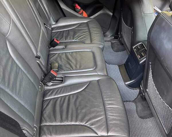 Черный Ауди Ку 5, объемом двигателя 1.98 л и пробегом 139 тыс. км за 19100 $, фото 14 на Automoto.ua