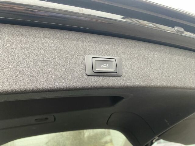 Черный Ауди Ку 5, объемом двигателя 3 л и пробегом 230 тыс. км за 16900 $, фото 9 на Automoto.ua