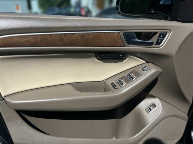 Черный Ауди Ку 5, объемом двигателя 2 л и пробегом 169 тыс. км за 16000 $, фото 6 на Automoto.ua