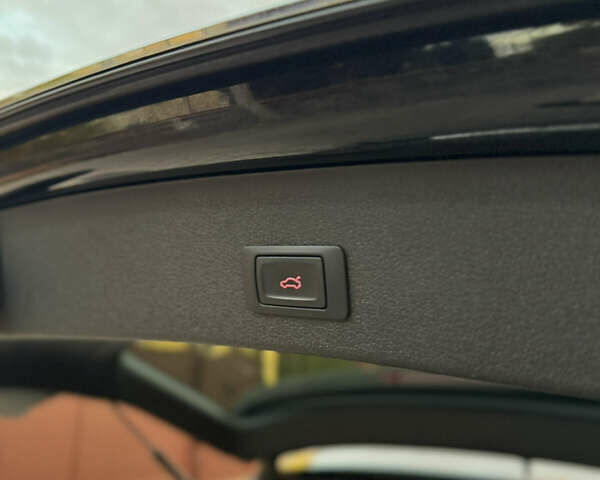 Чорний Ауді Ку 5, об'ємом двигуна 2 л та пробігом 188 тис. км за 15499 $, фото 31 на Automoto.ua