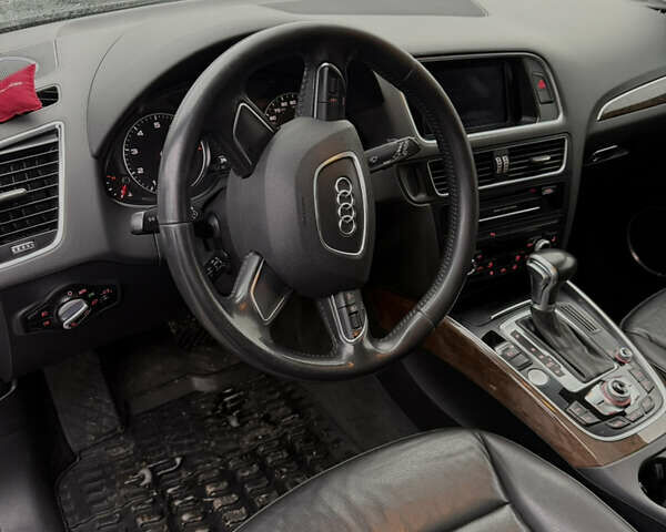 Черный Ауди Ку 5, объемом двигателя 1.98 л и пробегом 250 тыс. км за 13900 $, фото 12 на Automoto.ua