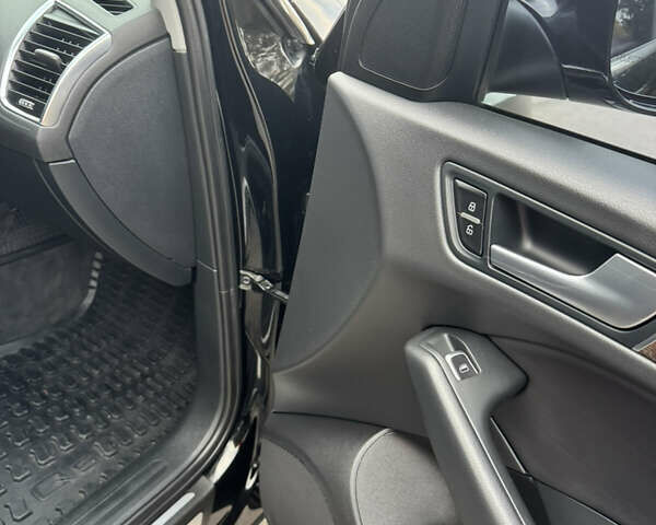 Чорний Ауді Ку 5, об'ємом двигуна 2 л та пробігом 281 тис. км за 15499 $, фото 45 на Automoto.ua