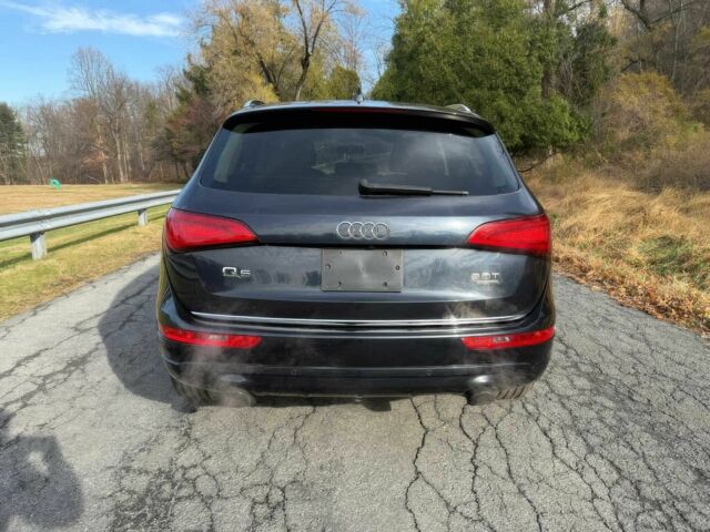 Черный Ауди Ку 5, объемом двигателя 2 л и пробегом 75 тыс. км за 11000 $, фото 5 на Automoto.ua