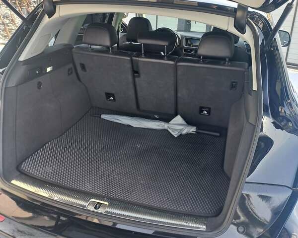 Черный Ауди Ку 5, объемом двигателя 1.98 л и пробегом 125 тыс. км за 20300 $, фото 6 на Automoto.ua