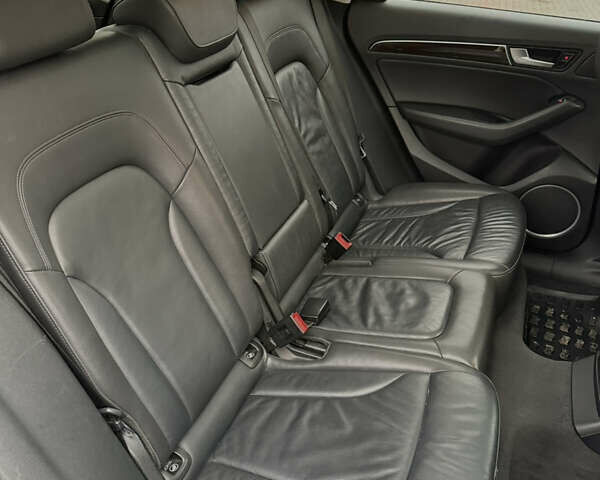 Черный Ауди Ку 5, объемом двигателя 1.98 л и пробегом 250 тыс. км за 13900 $, фото 11 на Automoto.ua