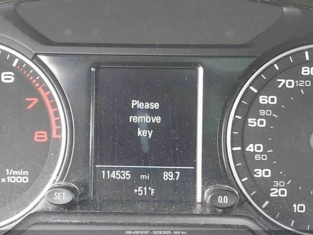 Черный Ауди Ку 5, объемом двигателя 2 л и пробегом 114 тыс. км за 2800 $, фото 14 на Automoto.ua