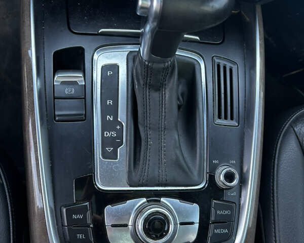 Черный Ауди Ку 5, объемом двигателя 1.98 л и пробегом 224 тыс. км за 10300 $, фото 11 на Automoto.ua