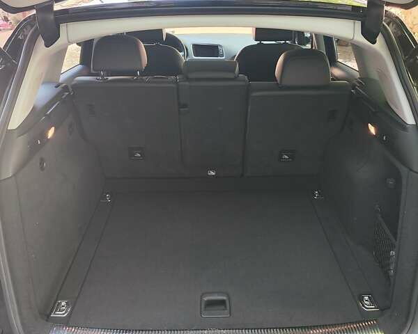 Черный Ауди Ку 5, объемом двигателя 1.98 л и пробегом 134 тыс. км за 18000 $, фото 12 на Automoto.ua