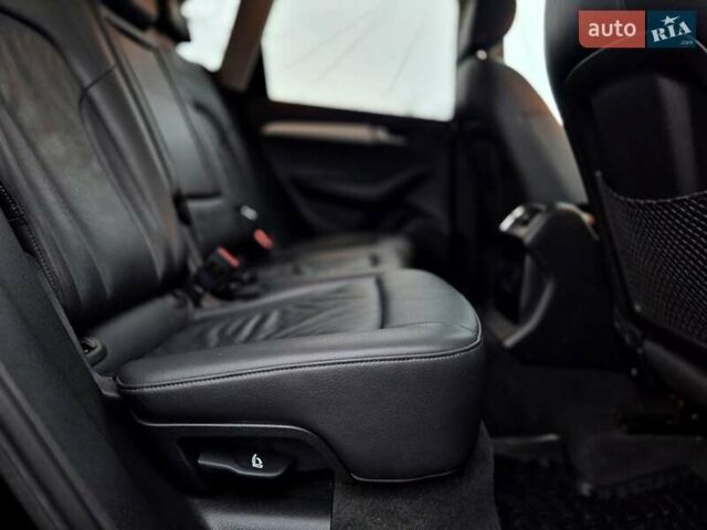 Черный Ауди Ку 5, объемом двигателя 2 л и пробегом 143 тыс. км за 16700 $, фото 69 на Automoto.ua
