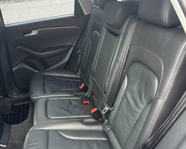 Чорний Ауді Ку 5, об'ємом двигуна 2 л та пробігом 281 тис. км за 15499 $, фото 26 на Automoto.ua