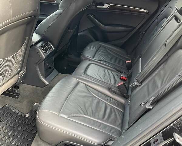 Черный Ауди Ку 5, объемом двигателя 2 л и пробегом 308 тыс. км за 14900 $, фото 7 на Automoto.ua