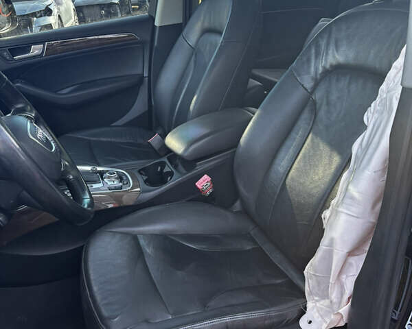 Черный Ауди Ку 5, объемом двигателя 1.98 л и пробегом 224 тыс. км за 10300 $, фото 6 на Automoto.ua