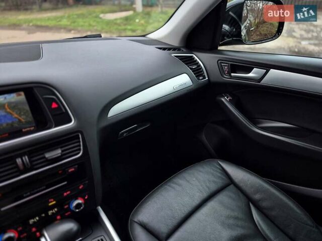 Черный Ауди Ку 5, объемом двигателя 2 л и пробегом 143 тыс. км за 16700 $, фото 73 на Automoto.ua