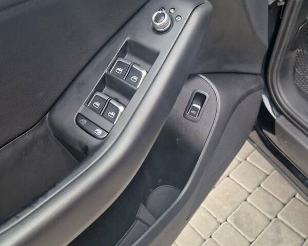 Чорний Ауді Ку 5, об'ємом двигуна 2 л та пробігом 233 тис. км за 14900 $, фото 17 на Automoto.ua