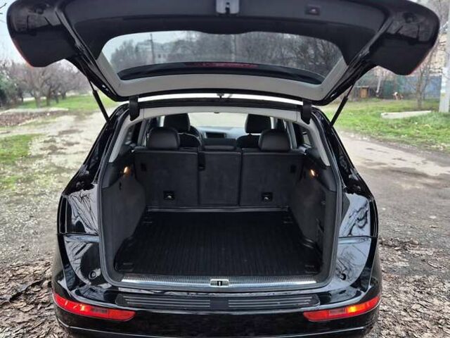 Черный Ауди Ку 5, объемом двигателя 2 л и пробегом 143 тыс. км за 16700 $, фото 39 на Automoto.ua