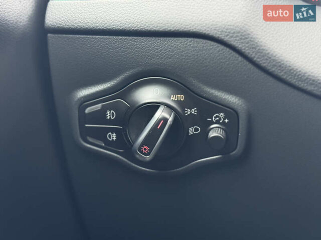 Черный Ауди Ку 5, объемом двигателя 2 л и пробегом 130 тыс. км за 16300 $, фото 18 на Automoto.ua