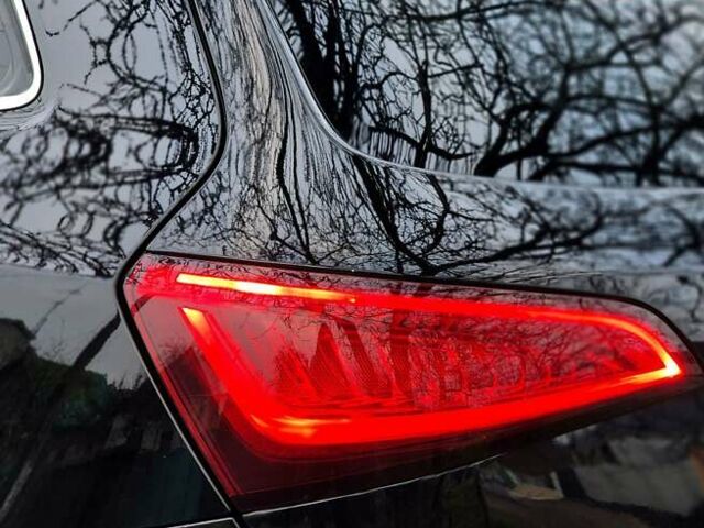 Черный Ауди Ку 5, объемом двигателя 2 л и пробегом 143 тыс. км за 16700 $, фото 33 на Automoto.ua