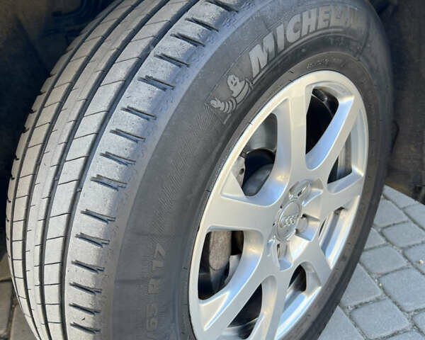 Черный Ауди Ку 5, объемом двигателя 2 л и пробегом 161 тыс. км за 25900 $, фото 50 на Automoto.ua