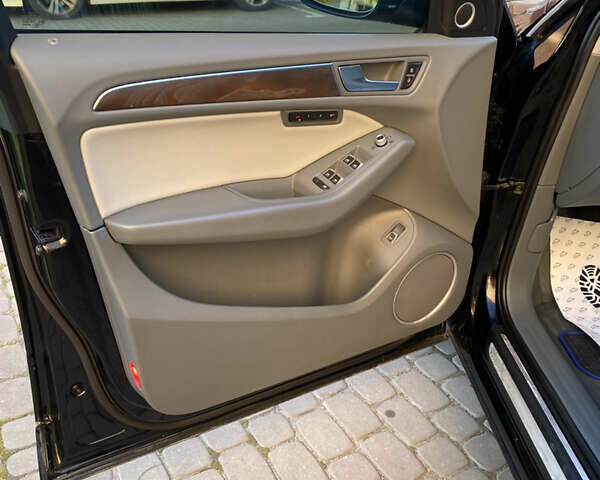 Чорний Ауді Ку 5, об'ємом двигуна 2 л та пробігом 162 тис. км за 14500 $, фото 70 на Automoto.ua