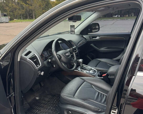 Чорний Ауді Ку 5, об'ємом двигуна 2 л та пробігом 281 тис. км за 15499 $, фото 12 на Automoto.ua