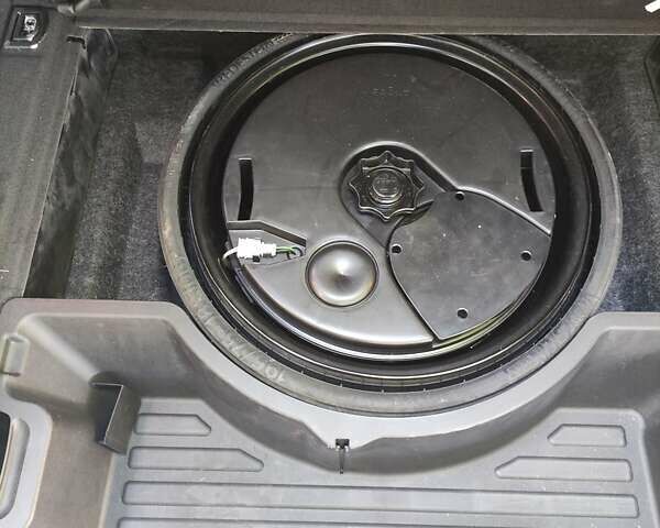 Черный Ауди Ку 5, объемом двигателя 1.98 л и пробегом 134 тыс. км за 18000 $, фото 10 на Automoto.ua