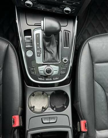 Черный Ауди Ку 5, объемом двигателя 1.97 л и пробегом 173 тыс. км за 24000 $, фото 17 на Automoto.ua