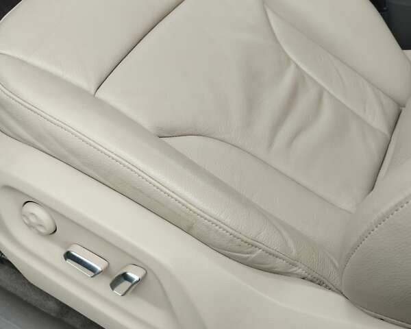 Чорний Ауді Ку 5, об'ємом двигуна 2.97 л та пробігом 245 тис. км за 24000 $, фото 6 на Automoto.ua