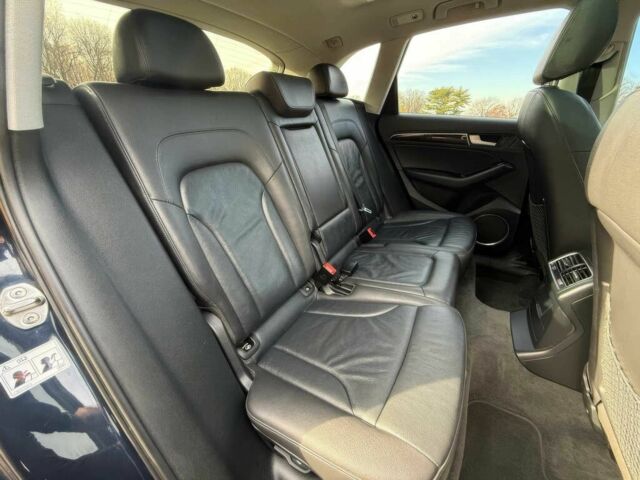 Черный Ауди Ку 5, объемом двигателя 2 л и пробегом 75 тыс. км за 11000 $, фото 14 на Automoto.ua