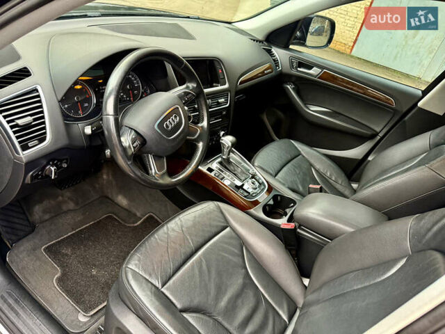 Черный Ауди Ку 5, объемом двигателя 2 л и пробегом 200 тыс. км за 15700 $, фото 11 на Automoto.ua