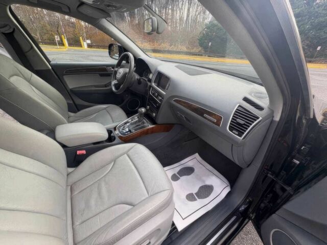 Черный Ауди Ку 5, объемом двигателя 2 л и пробегом 74 тыс. км за 3775 $, фото 9 на Automoto.ua