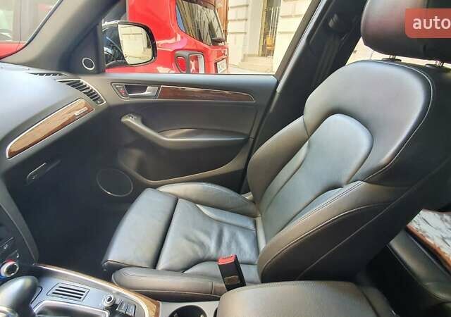 Чорний Ауді Ку 5, об'ємом двигуна 2 л та пробігом 61 тис. км за 22800 $, фото 6 на Automoto.ua