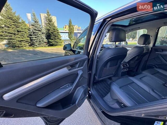 Черный Ауди Ку 5, объемом двигателя 2 л и пробегом 199 тыс. км за 29000 $, фото 73 на Automoto.ua