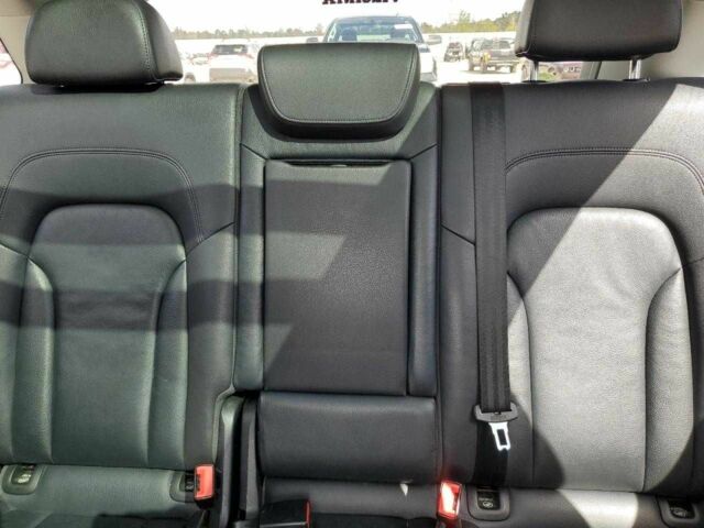 Черный Ауди Ку 5, объемом двигателя 0 л и пробегом 77 тыс. км за 2500 $, фото 9 на Automoto.ua