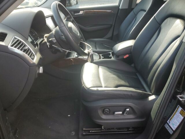 Черный Ауди Ку 5, объемом двигателя 2 л и пробегом 81 тыс. км за 14800 $, фото 6 на Automoto.ua