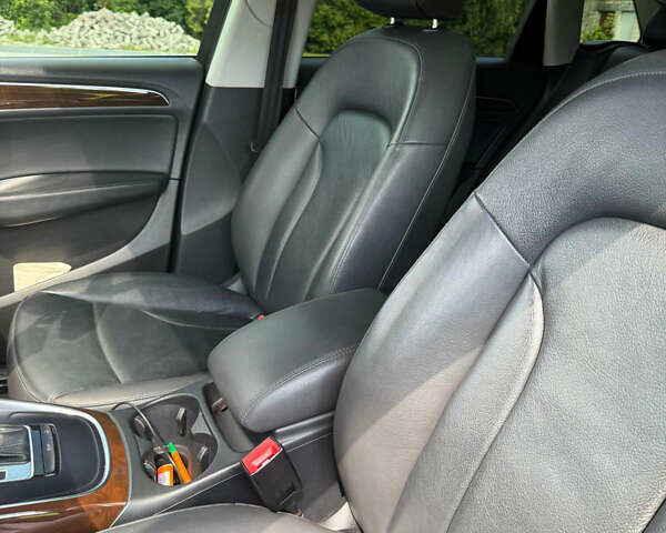 Черный Ауди Ку 5, объемом двигателя 2 л и пробегом 220 тыс. км за 16100 $, фото 22 на Automoto.ua