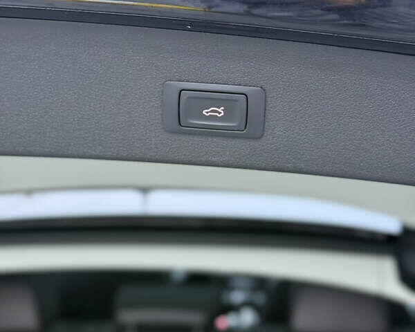 Черный Ауди Ку 5, объемом двигателя 1.98 л и пробегом 172 тыс. км за 17900 $, фото 12 на Automoto.ua