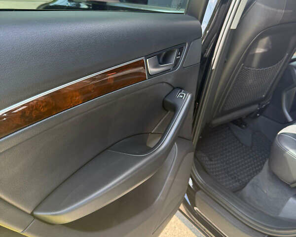 Черный Ауди Ку 5, объемом двигателя 2 л и пробегом 220 тыс. км за 16100 $, фото 13 на Automoto.ua