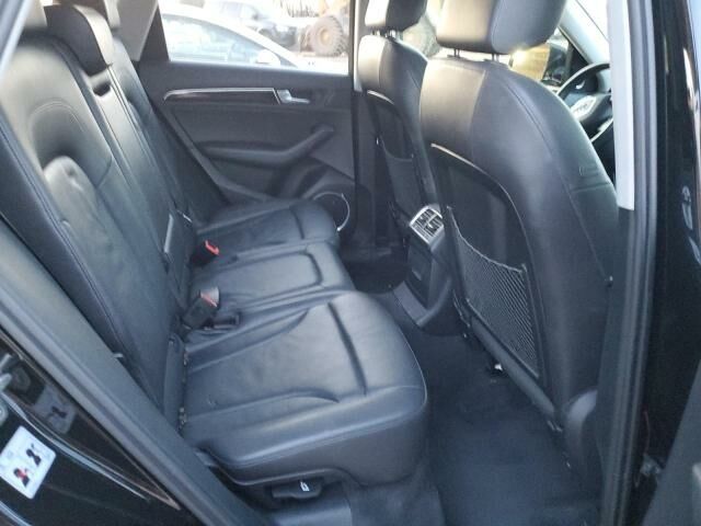 Черный Ауди Ку 5, объемом двигателя 2 л и пробегом 131 тыс. км за 16000 $, фото 10 на Automoto.ua