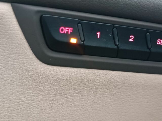 Черный Ауди Ку 5, объемом двигателя 3 л и пробегом 127 тыс. км за 15499 $, фото 5 на Automoto.ua