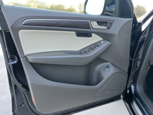 Черный Ауди Ку 5, объемом двигателя 2 л и пробегом 230 тыс. км за 14500 $, фото 20 на Automoto.ua