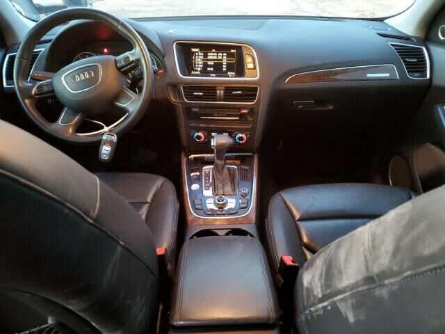 Черный Ауди Ку 5, объемом двигателя 2 л и пробегом 131 тыс. км за 16000 $, фото 7 на Automoto.ua