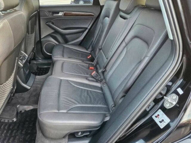 Чорний Ауді Ку 5, об'ємом двигуна 2 л та пробігом 71 тис. км за 11600 $, фото 10 на Automoto.ua