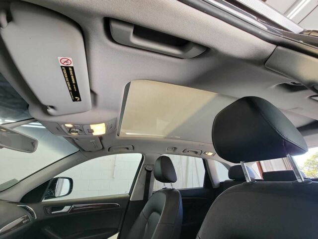 Черный Ауди Ку 5, объемом двигателя 2 л и пробегом 76 тыс. км за 15000 $, фото 11 на Automoto.ua