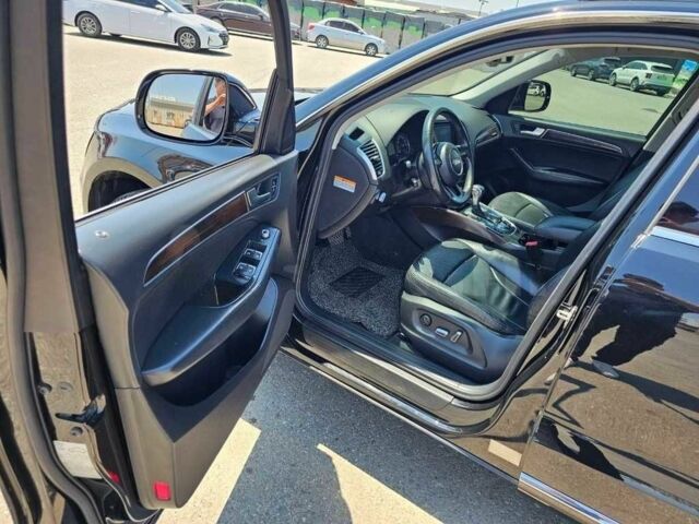 Чорний Ауді Ку 5, об'ємом двигуна 0 л та пробігом 74 тис. км за 14500 $, фото 7 на Automoto.ua