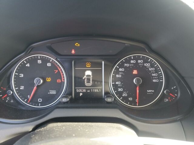 Черный Ауди Ку 5, объемом двигателя 2 л и пробегом 81 тыс. км за 14800 $, фото 8 на Automoto.ua