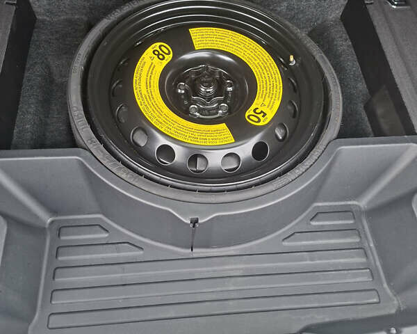 Черный Ауди Ку 5, объемом двигателя 2.97 л и пробегом 227 тыс. км за 19200 $, фото 12 на Automoto.ua