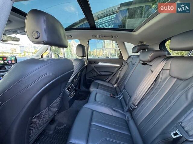 Черный Ауди Ку 5, объемом двигателя 2 л и пробегом 199 тыс. км за 29000 $, фото 74 на Automoto.ua