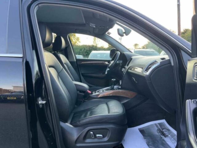 Чорний Ауді Ку 5, об'ємом двигуна 2 л та пробігом 76 тис. км за 12400 $, фото 8 на Automoto.ua