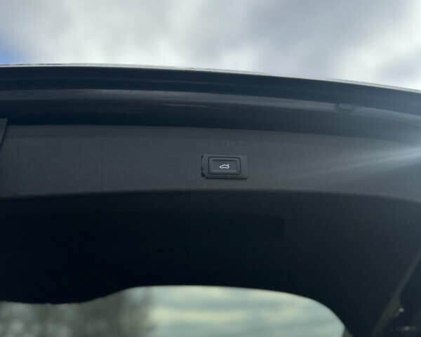 Черный Ауди Ку 5, объемом двигателя 2 л и пробегом 252 тыс. км за 15500 $, фото 27 на Automoto.ua