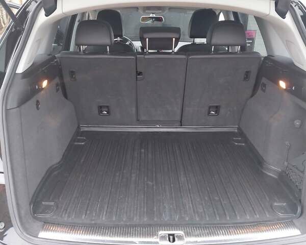 Черный Ауди Ку 5, объемом двигателя 0 л и пробегом 221 тыс. км за 16000 $, фото 4 на Automoto.ua